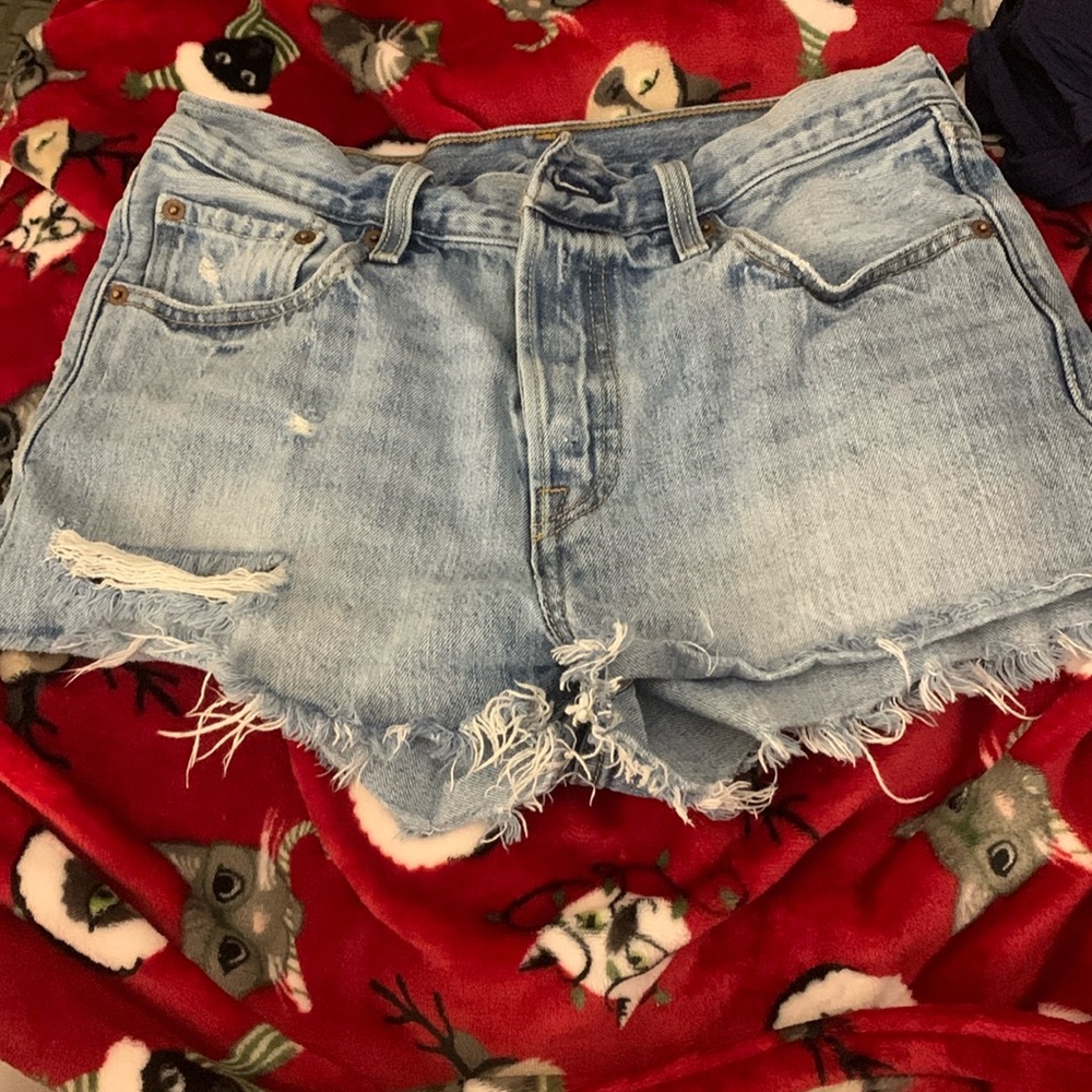 Levi’s jean shorts